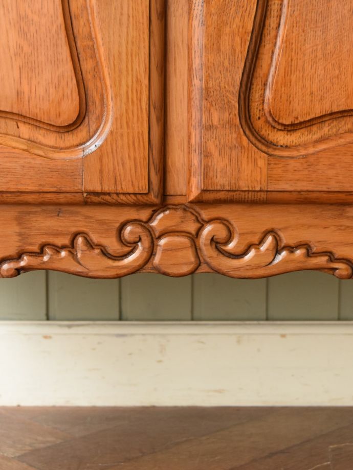 サイドボードの装飾