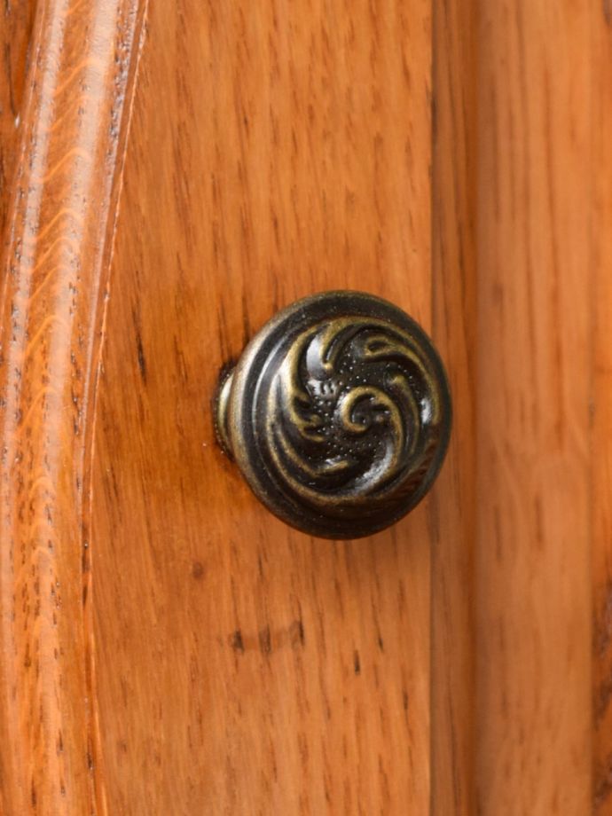アンティーク家具の取っ手