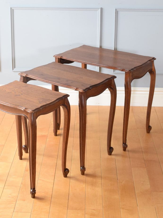 おしゃれなネストテーブル