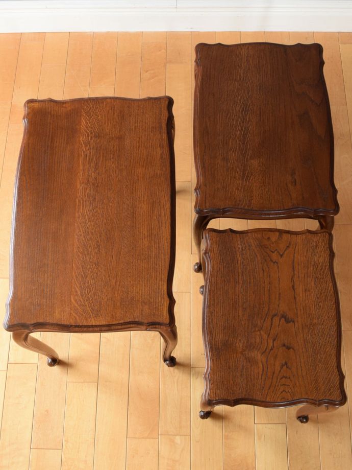 アンティークのテーブルの天板