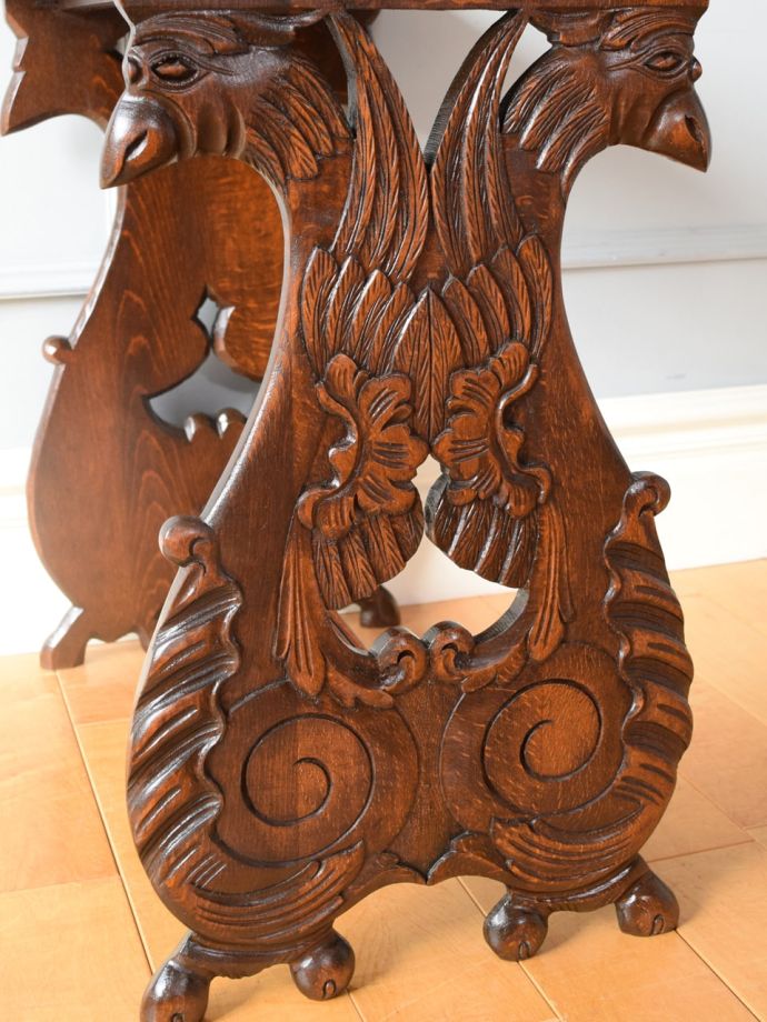 英国アンティークの装飾