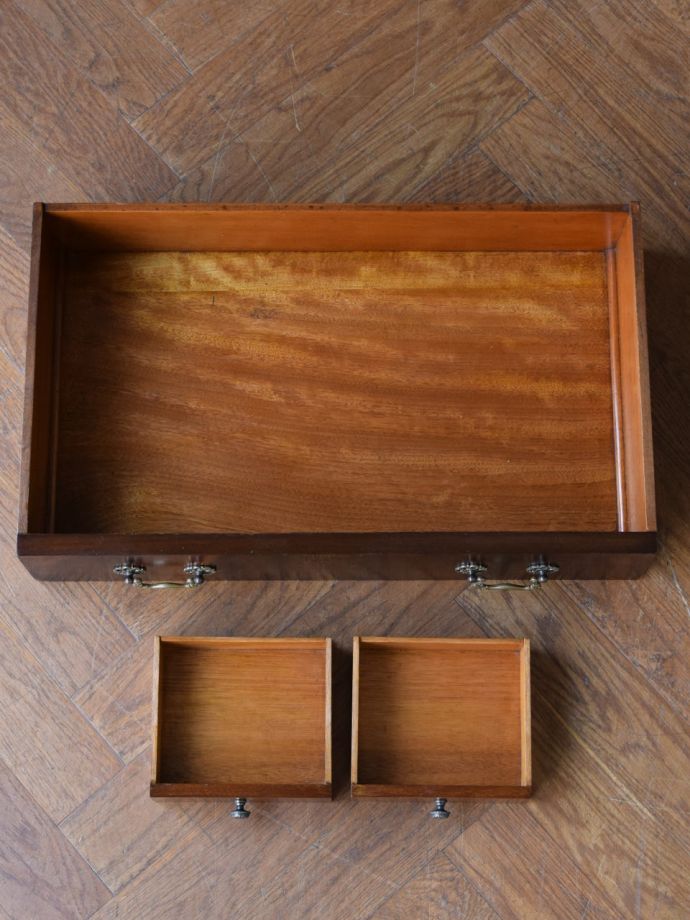 ビューローの引き出し