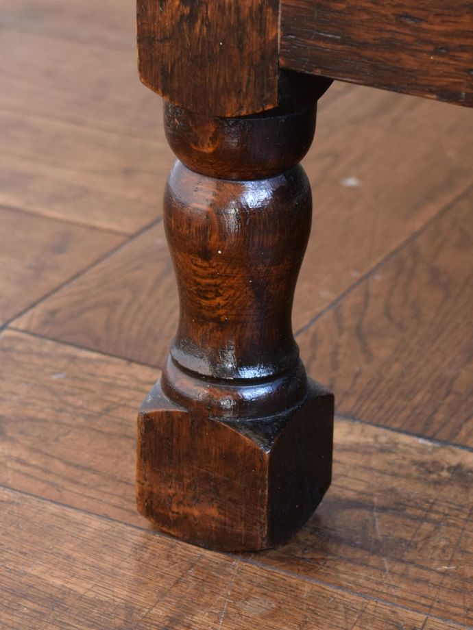 アンティーク家具の脚