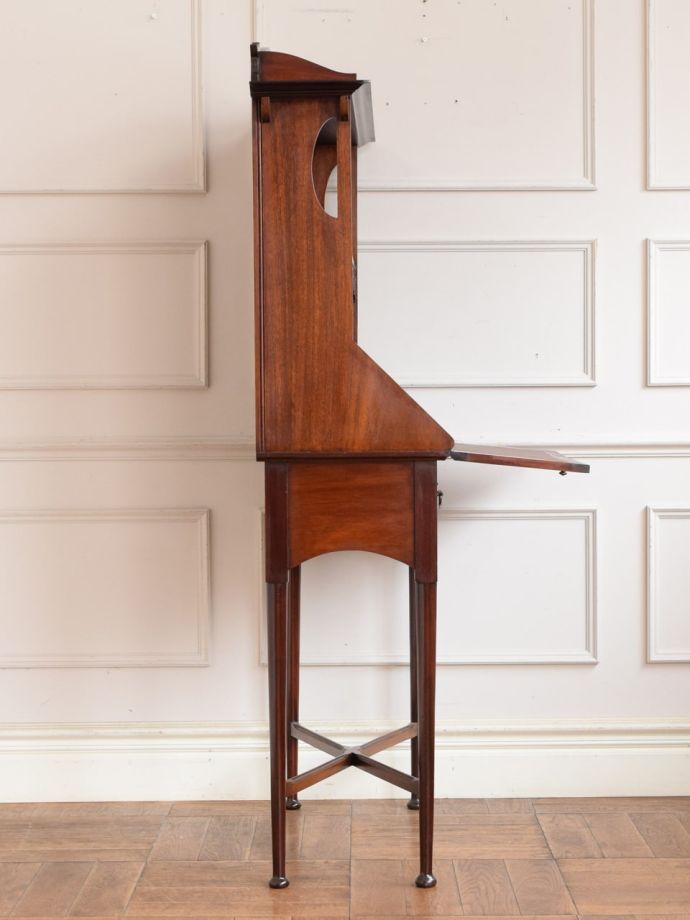 ビューローの側面