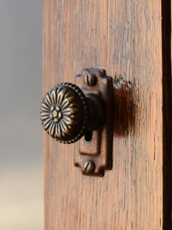 アンティーク家具の取っ手