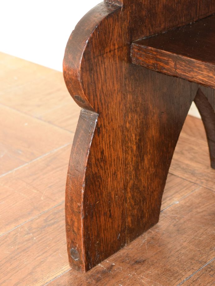 アンティーク家具の脚