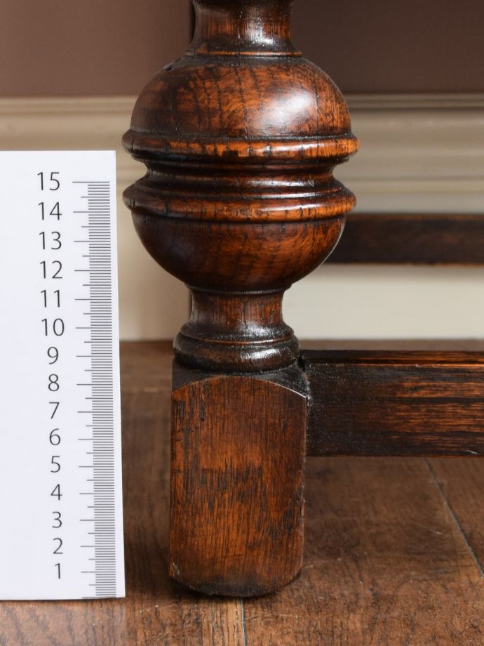 アンティーク家具の脚