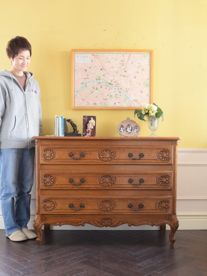 フランスのアンティークチェスト