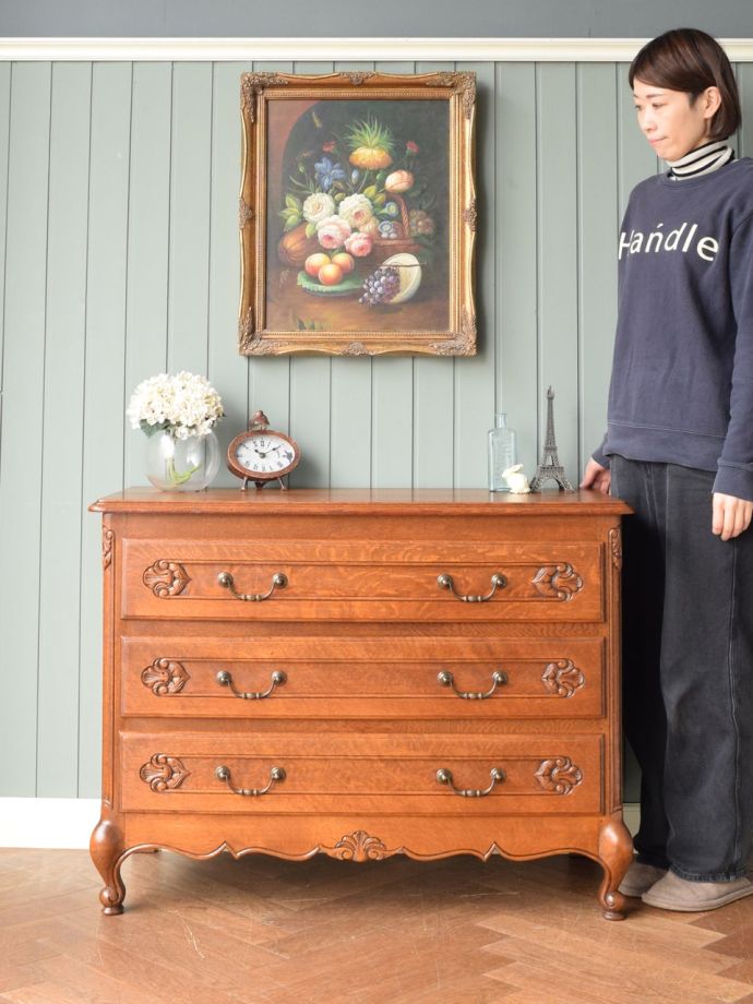 フランスのアンティークチェスト