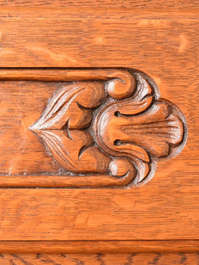 チェストの装飾