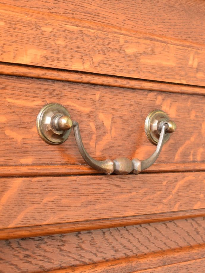 アンティークチェストの取っ手