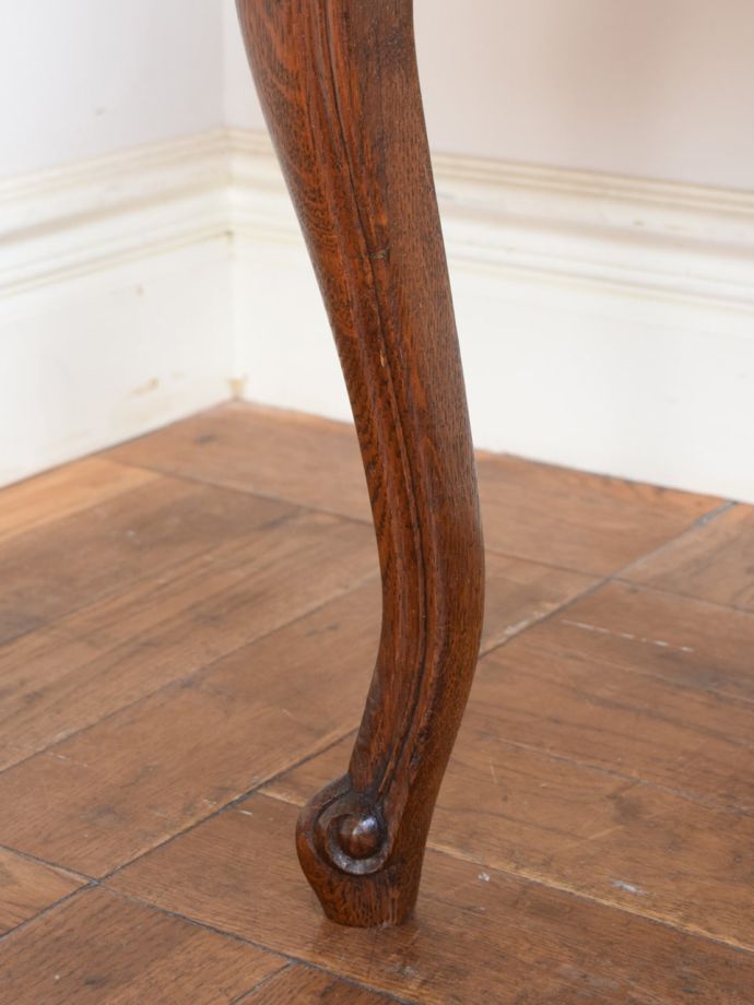 アンティークデスクの脚