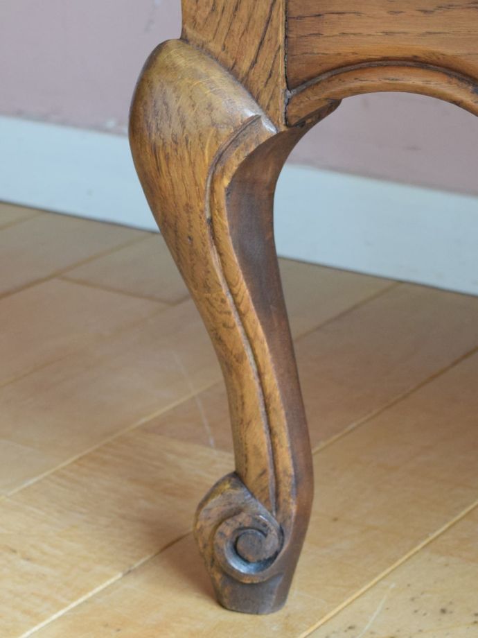 アンティーク家具の脚