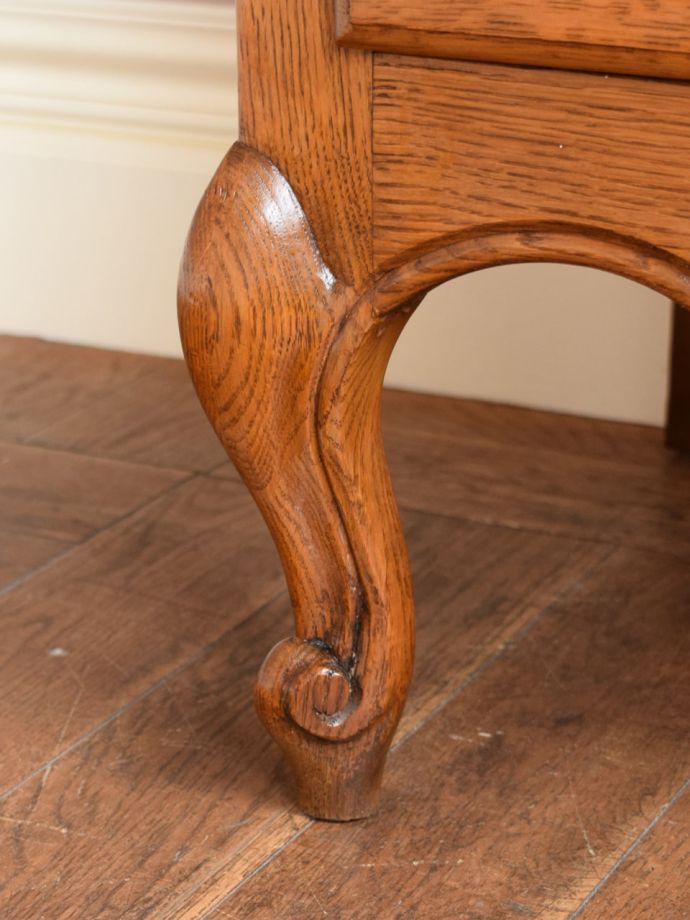 アンティーク家具の脚