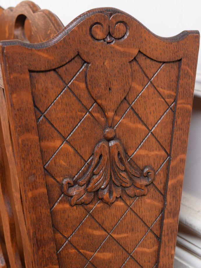 アンティークらしい装飾