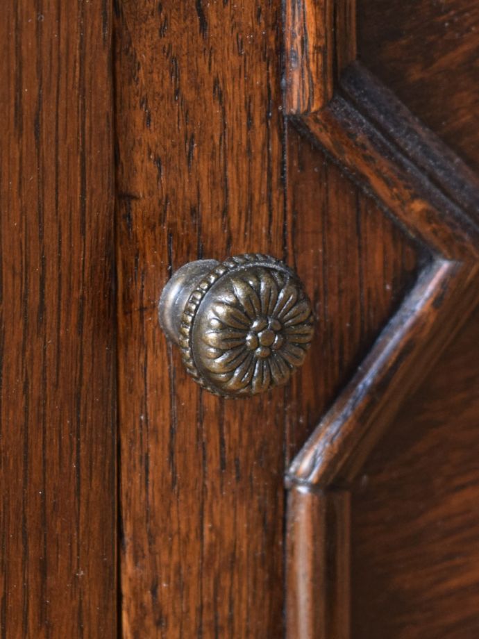 アンティーク家具の取っ手