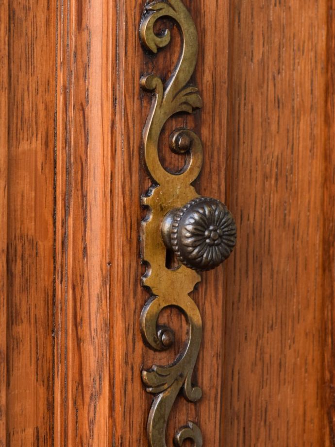 アンティーク家具の取っ手