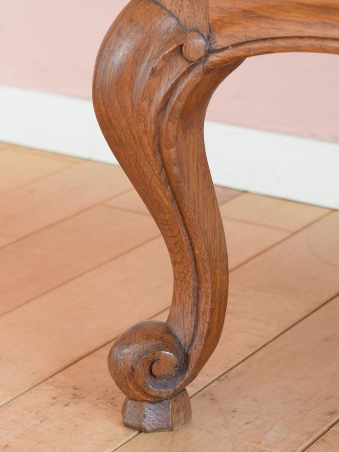 アンティーク家具の脚