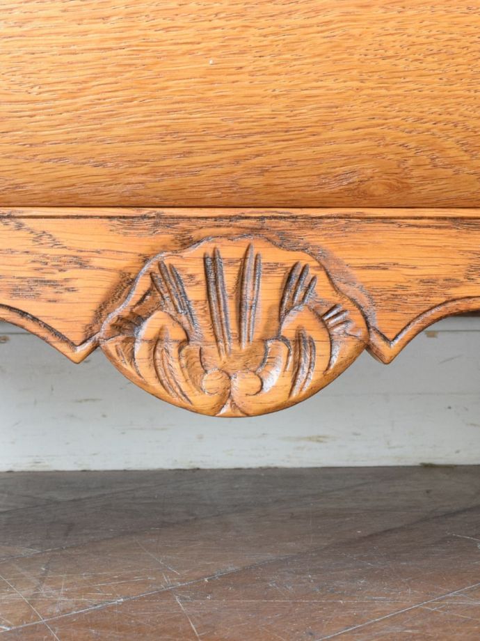 コモードの装飾