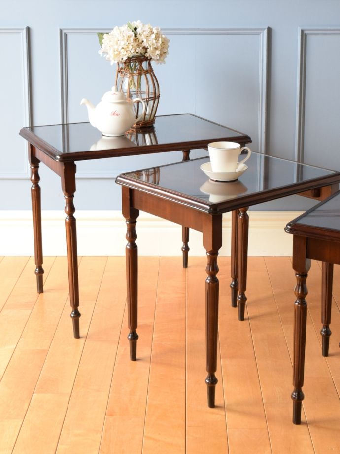 おしゃれなネストテーブル