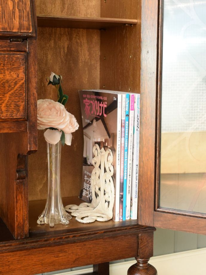 収納たっぷりのキャビネット