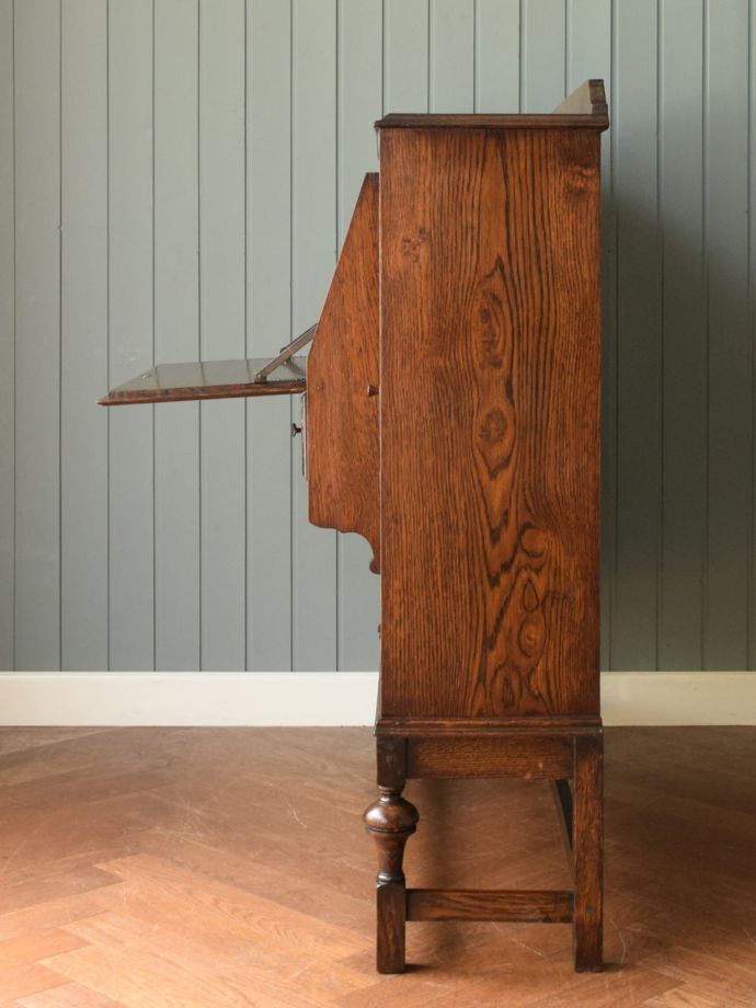 サイドバイサイドの側面