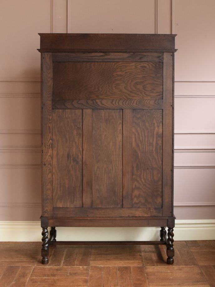 ビューローブックケースの後ろ姿