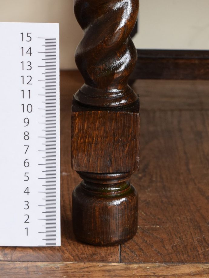 アンティーク家具の脚