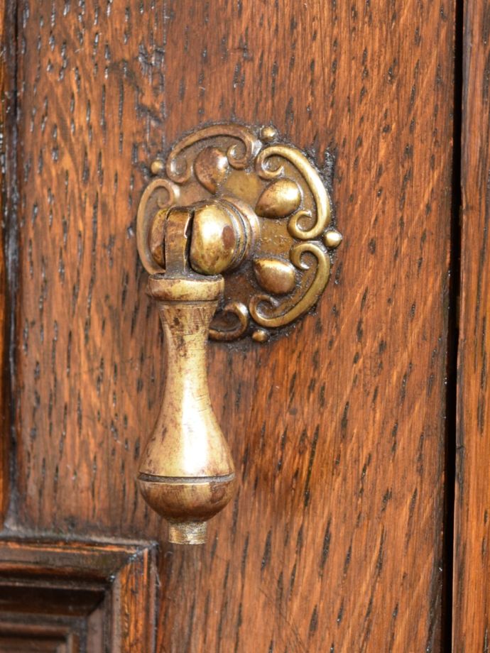 アンティーク家具の取っ手