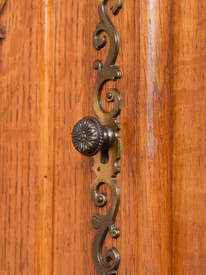 アンティーク家具の取っ手