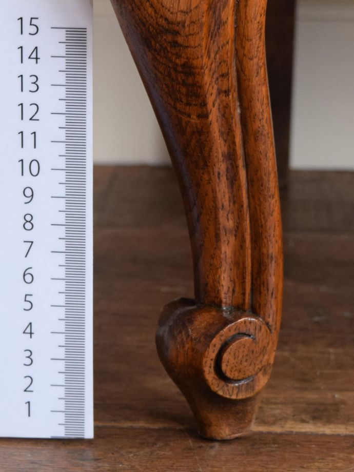 アンティーク家具の脚