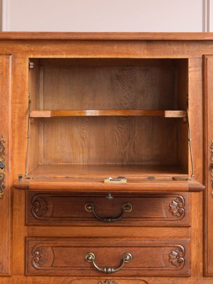 フラップ扉の中