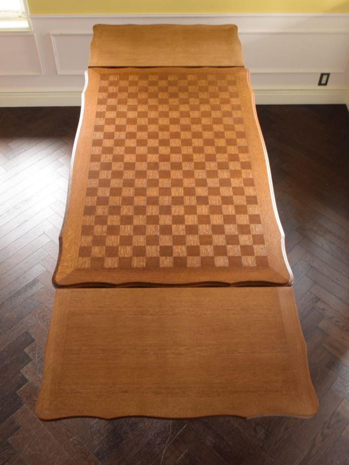 フランスの伸長式テーブルの天板