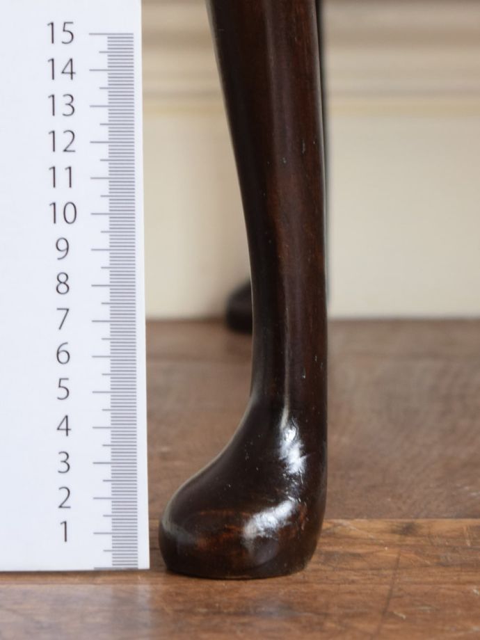 アンティーク家具の脚