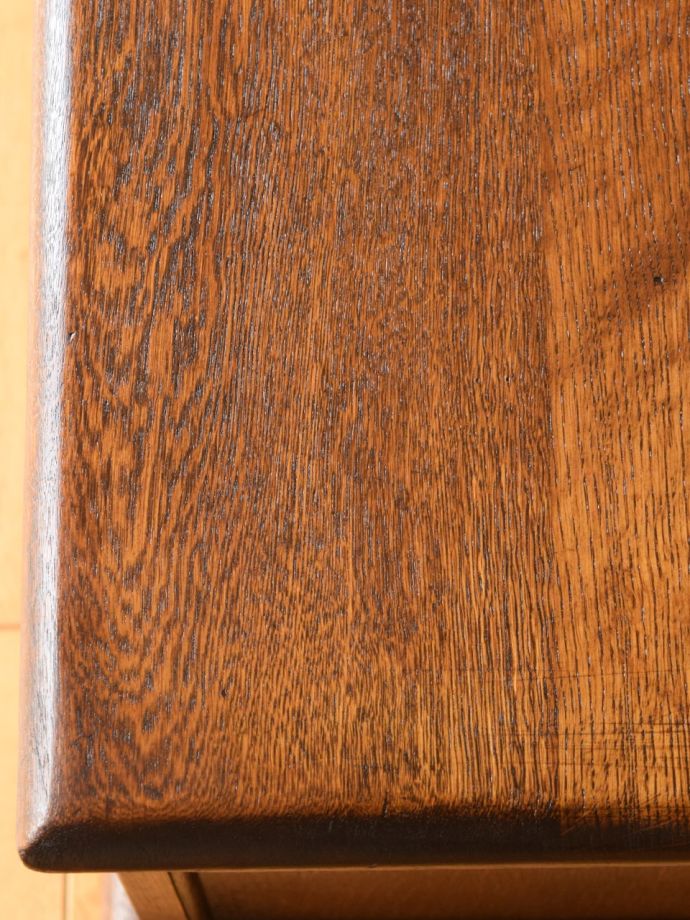 ブランケットボックスの天板