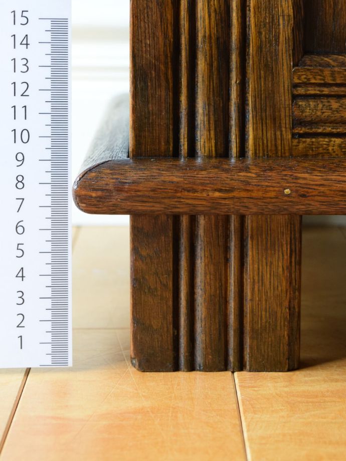 アンティーク家具の脚