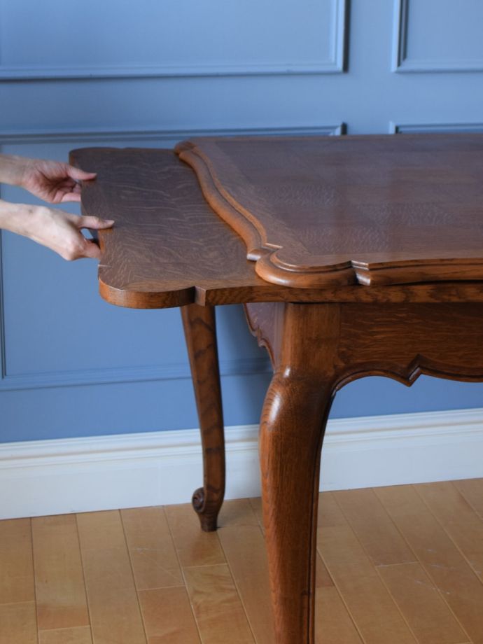 伸長式テーブルのサイズ変更方法