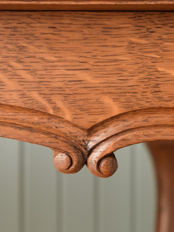 アンティークらしい彫