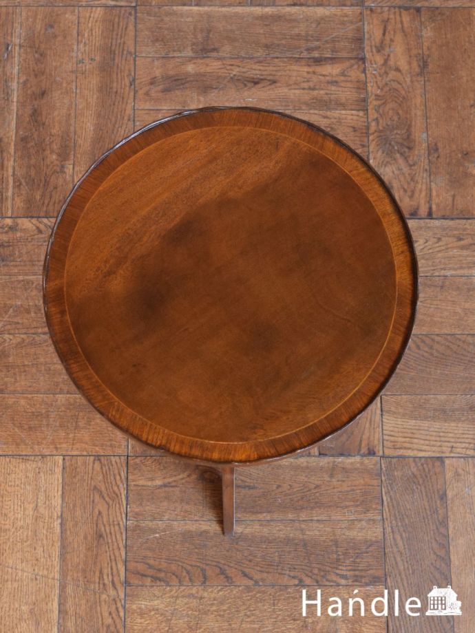 アンティークのテーブルの天板