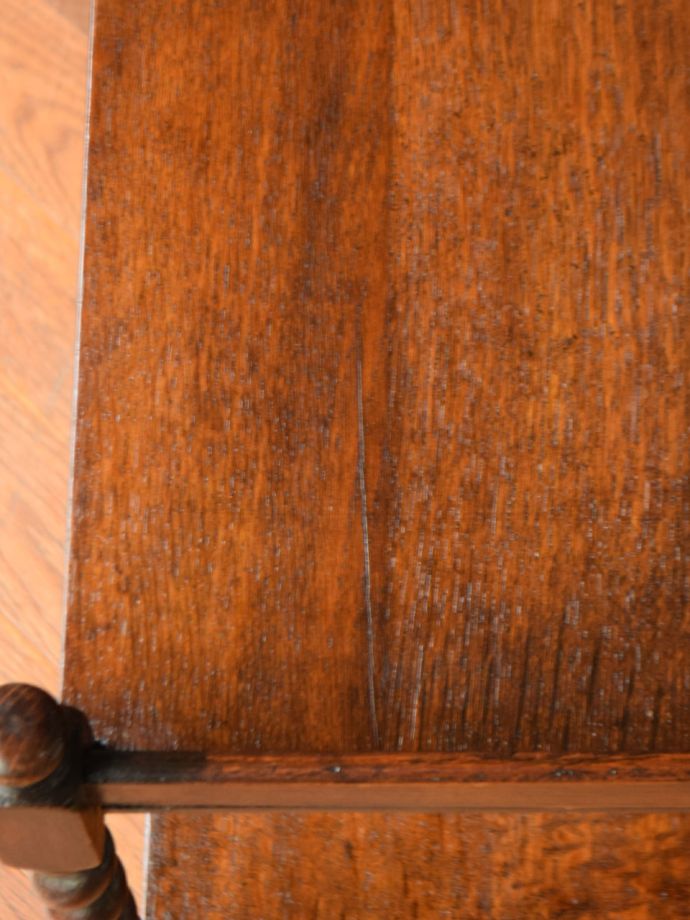 アンティークワゴンの木目