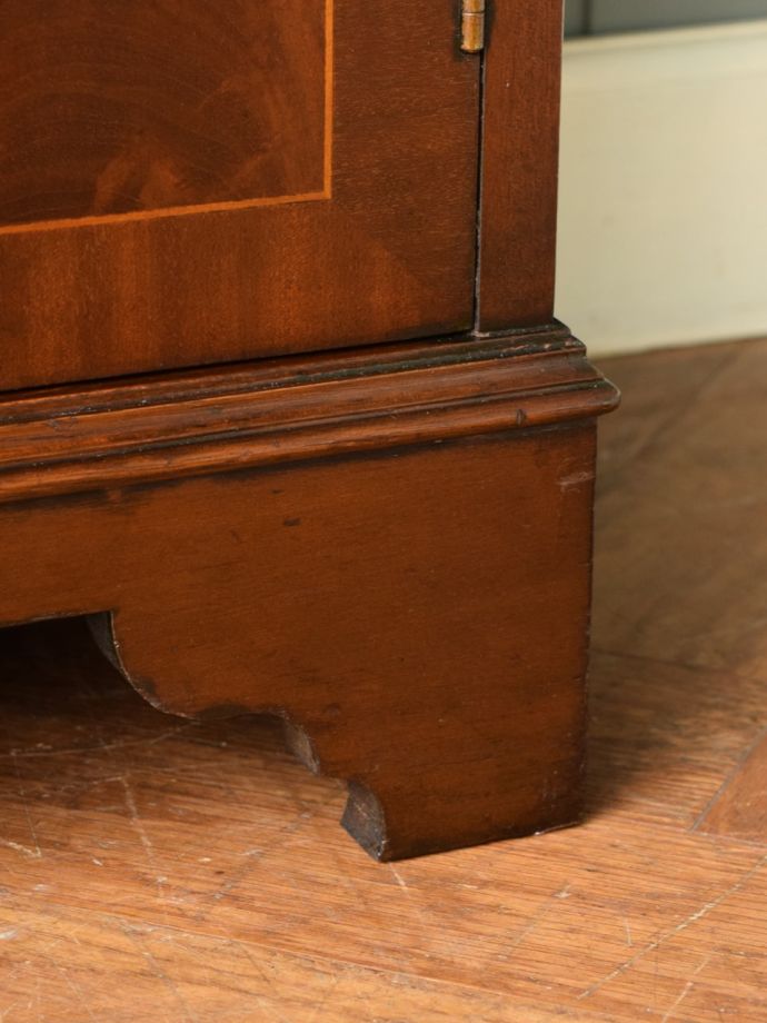 アンティーク家具の脚