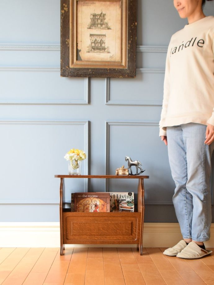 アンティークのおしゃれなマガジンラック