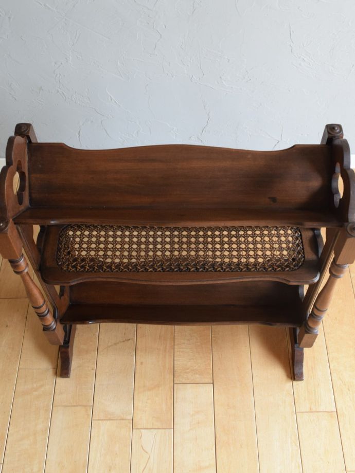 オープンシェルフの天板