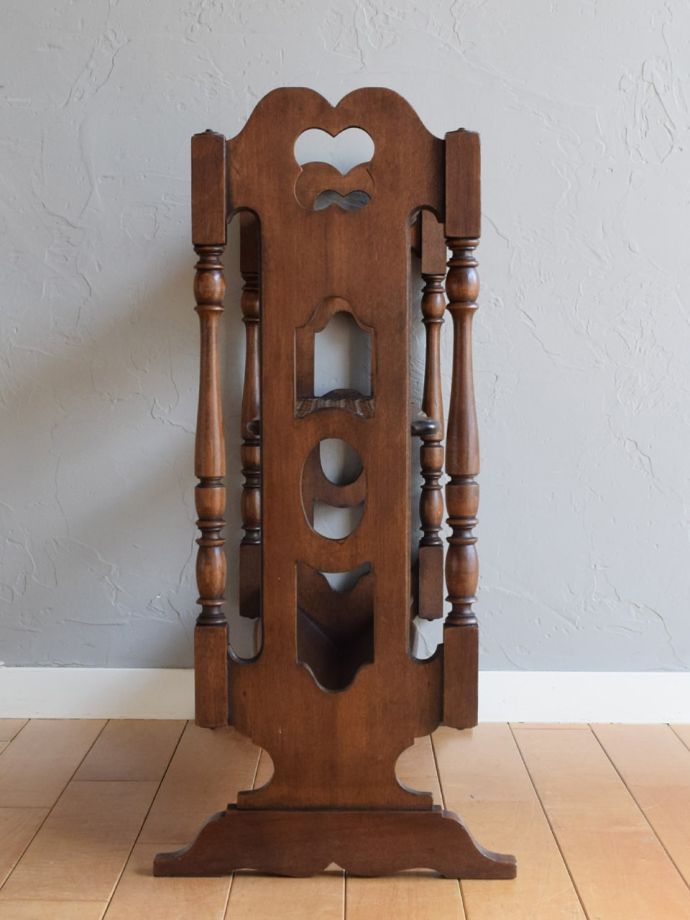 オープンシェルフの側面