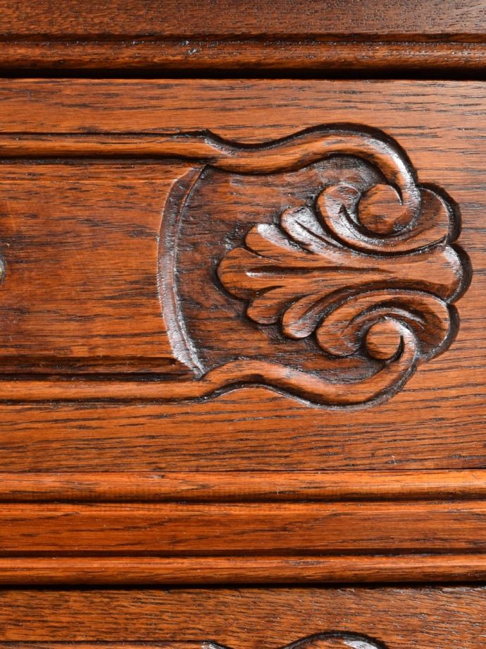 チェストのおしゃれな装飾
