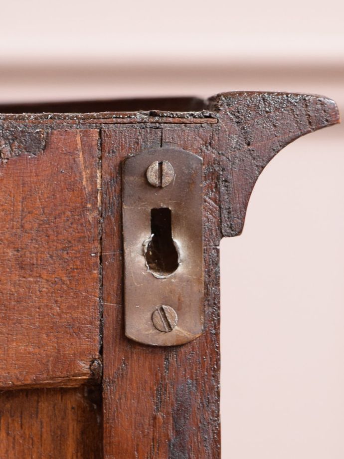 ウォールキャビネットのフック