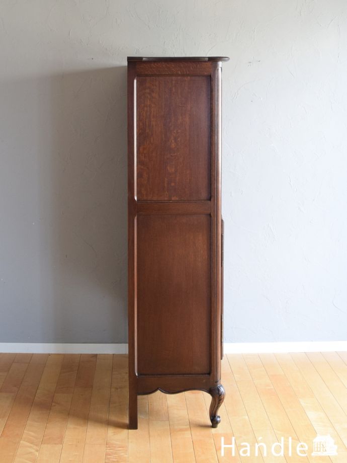 サイドボードの側面