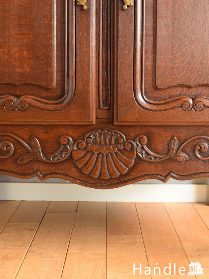 アンティークらしい彫