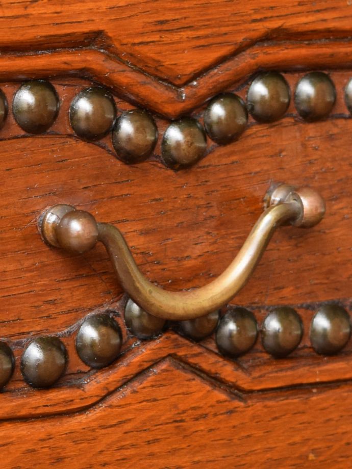 アンティーク家具の取っ手