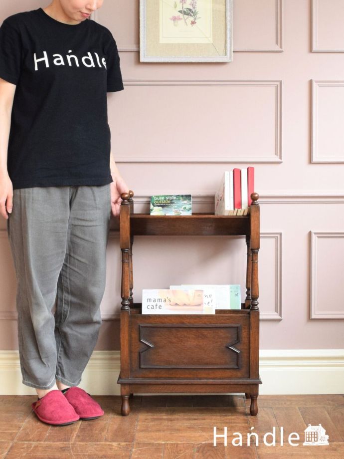 アンティークのおしゃれな本棚